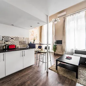  Daire Elisabeth Apartments