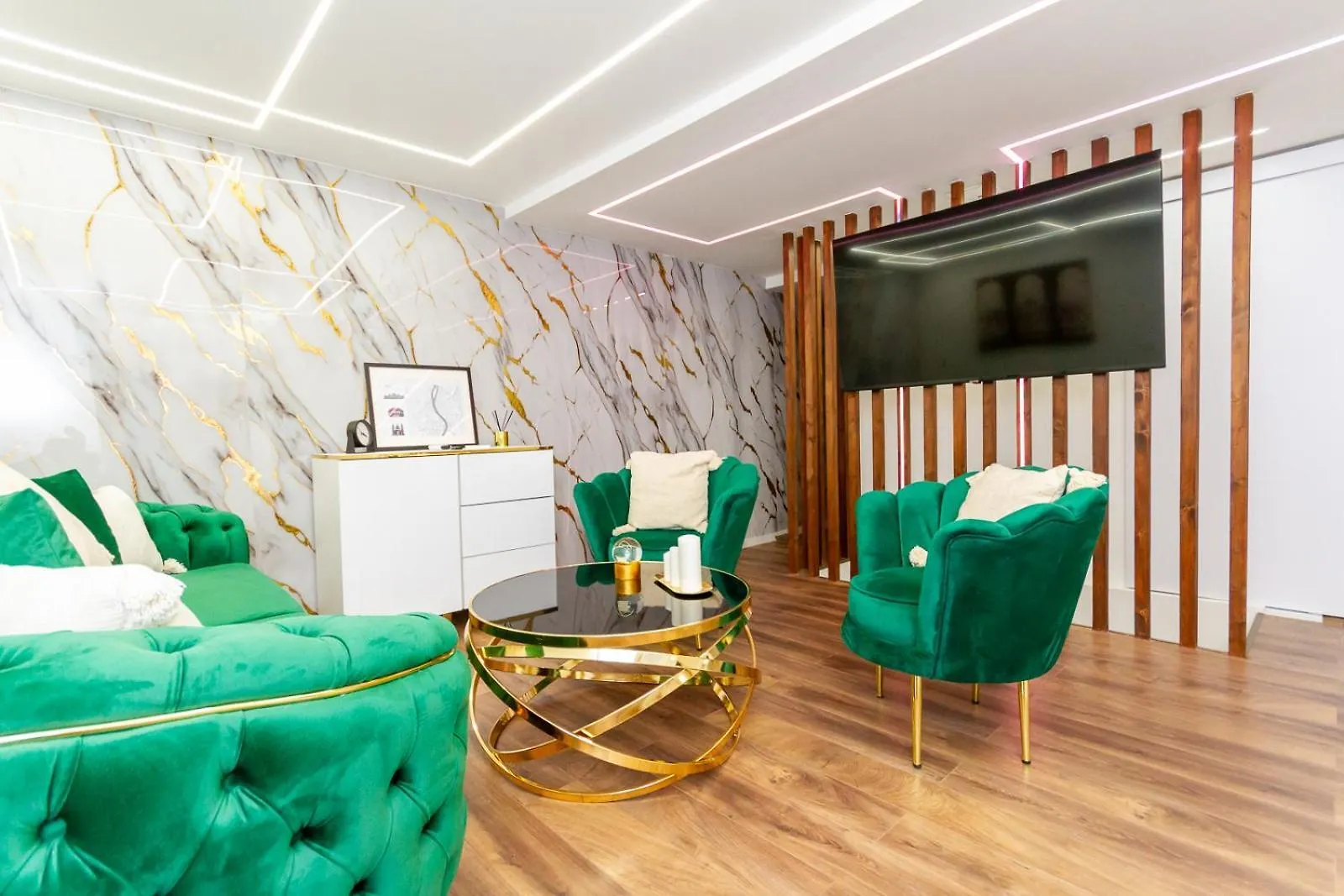 Elisabeth Nest W 2Br And Ac By Nw Appartement Boedapest 0*,  Hongarije